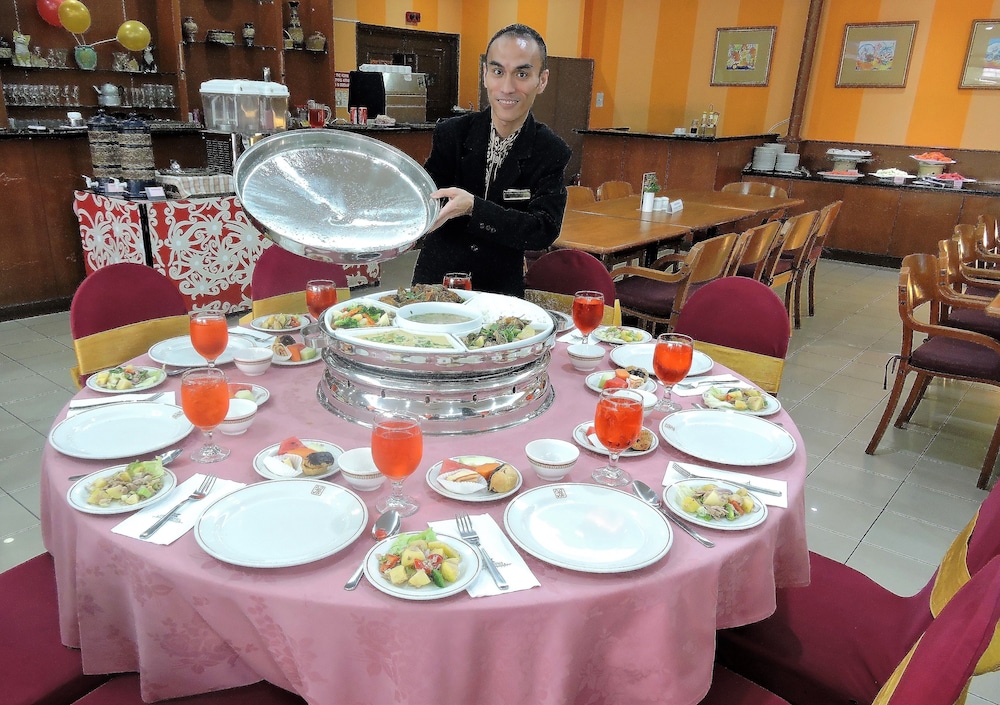 HOTEL GRAND CONTINENTAL KUCHING 74/89