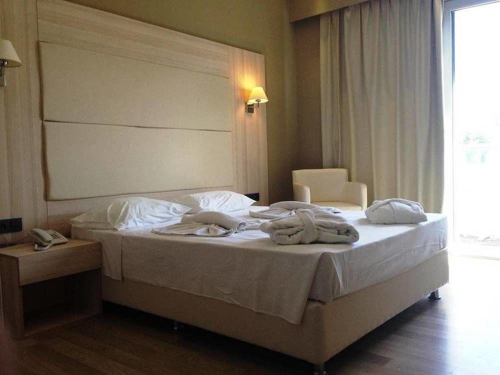 Delfinia Resort Hotel - All Inclusive 5/24