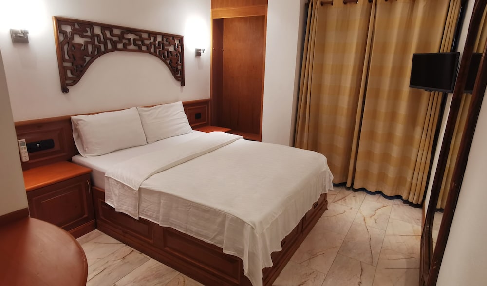 Max Hotel 19/63