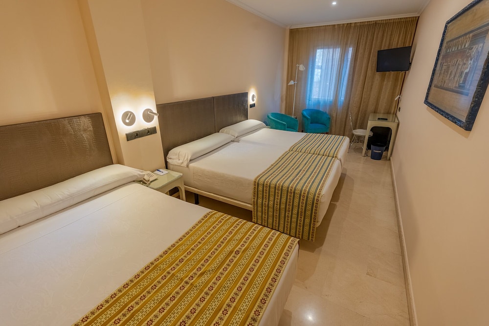 Hotel Sancho 6/23