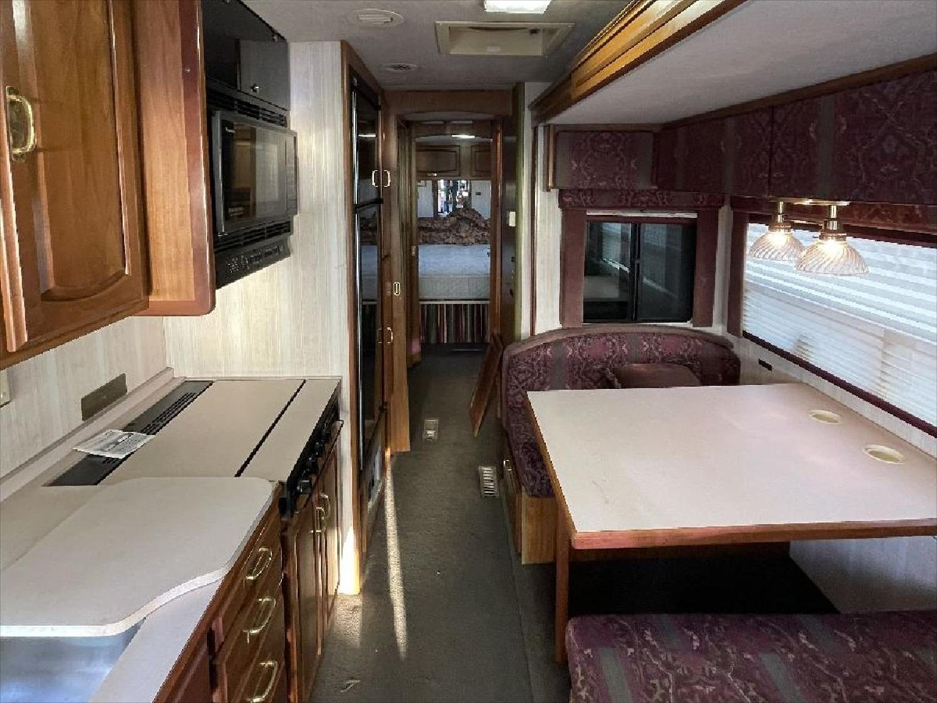 Deluxe, Twin Beds, Two Extra Beds