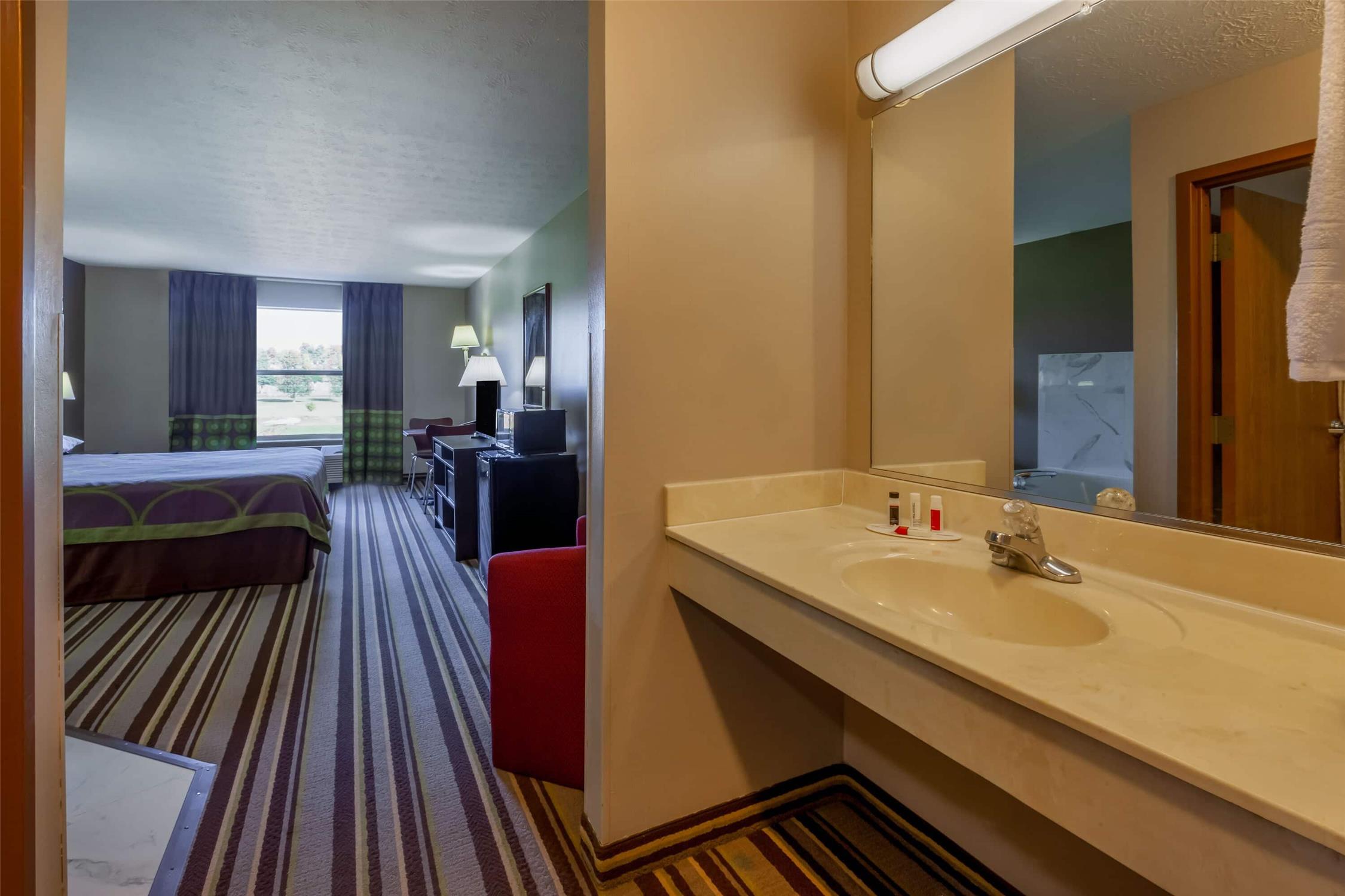 Baymont by Wyndham La Grange KY Southeast 36/37