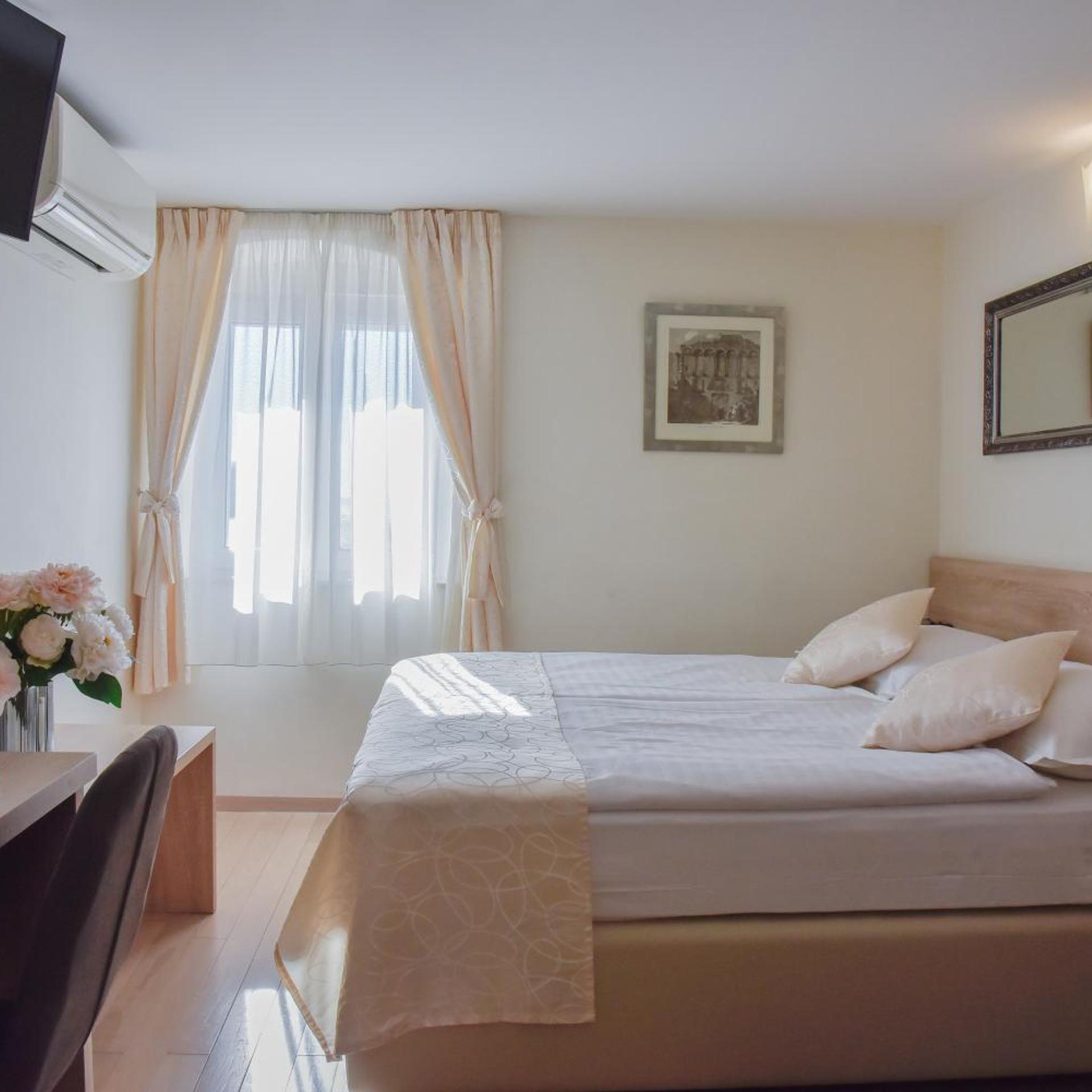 Room, Double Bed, Sea View