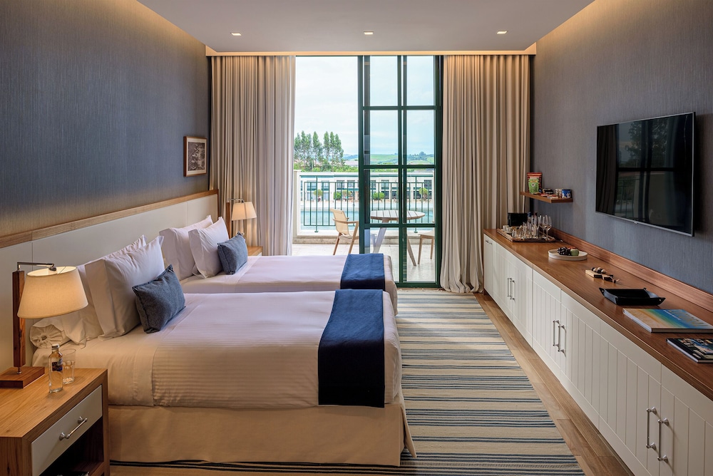 Surf, Deluxe, Twin Beds, with View