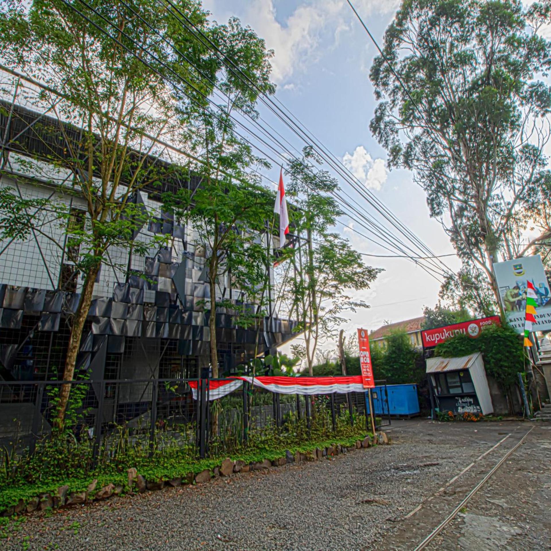 D Journey Hotel 45/59