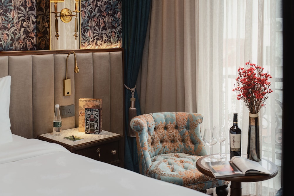 Peridot Gallery Classic Boutique Hotel 25/60