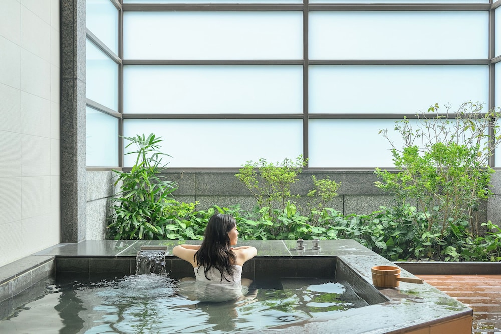 Evergreen Resort Hotel Jiaosi 37/70