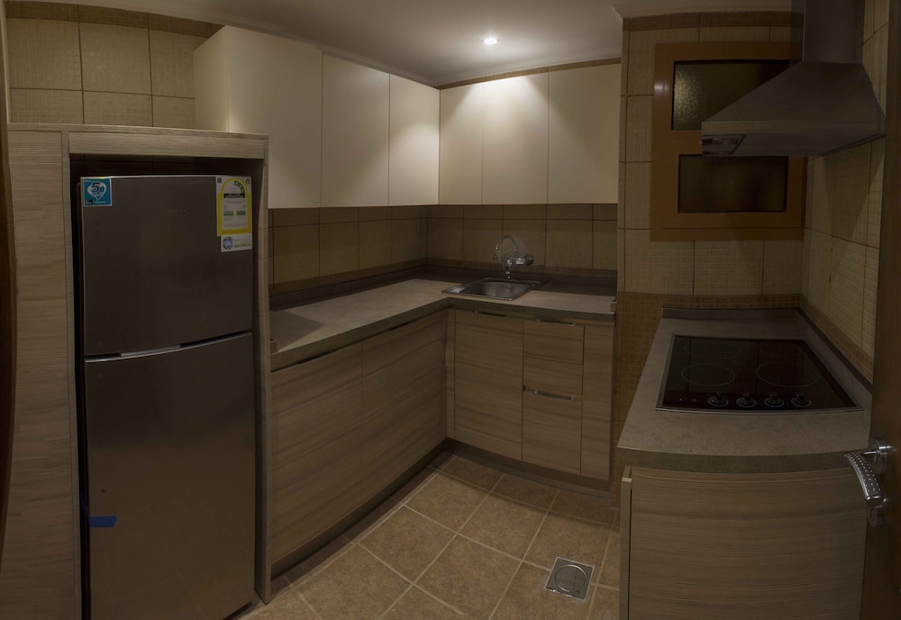 فندق البرج (Al-Borg Al-Watheer Serviced apartments) 22/43