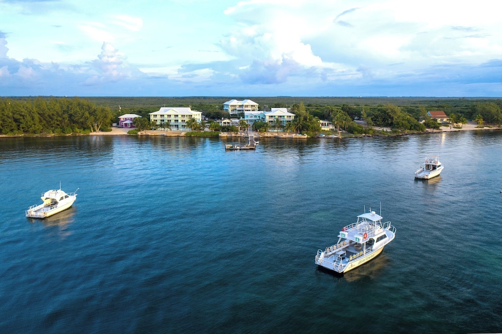Compass Point Dive Resort 35/50