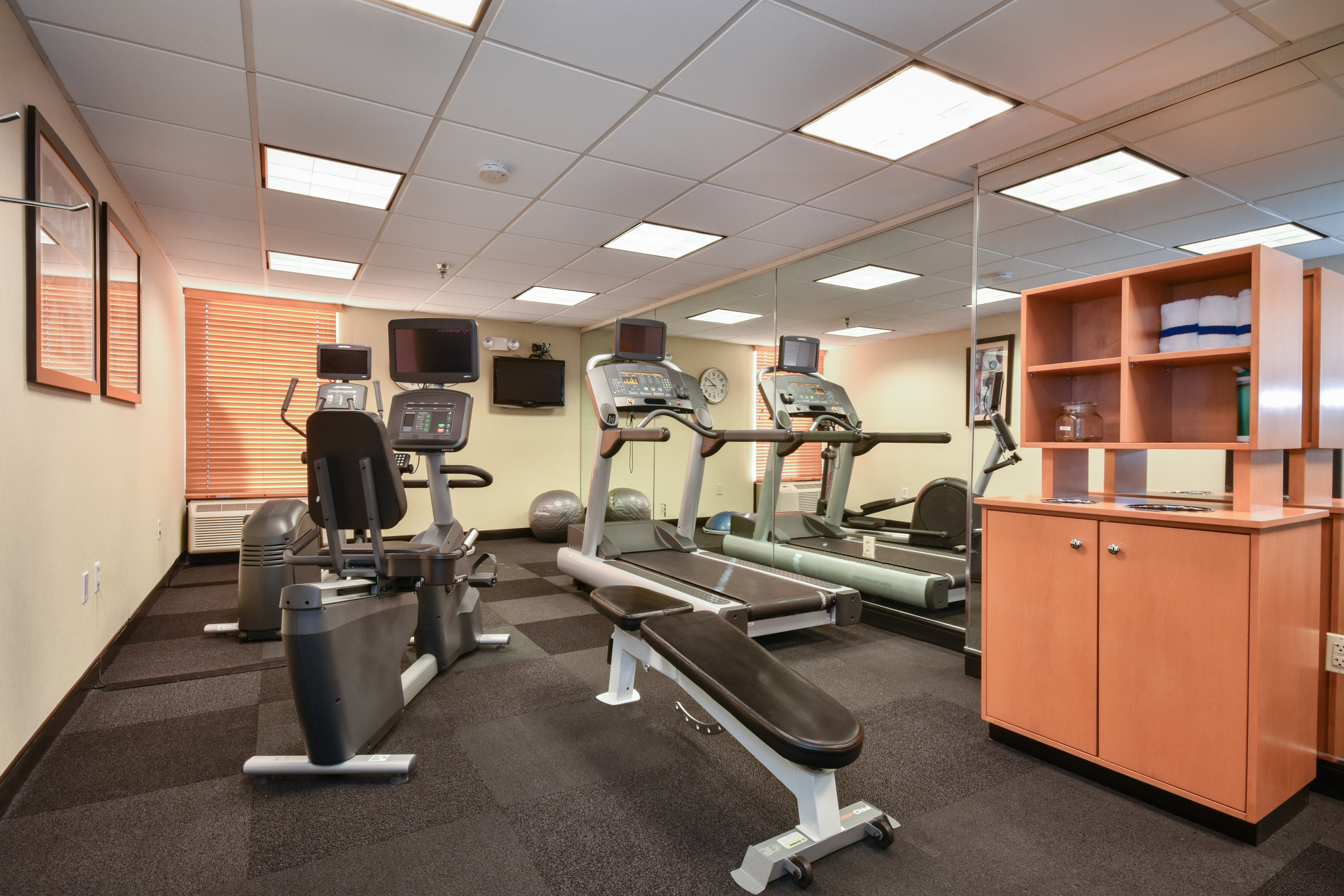 Holiday Inn Lumberton North - I-95, an IHG Hotel 19/41