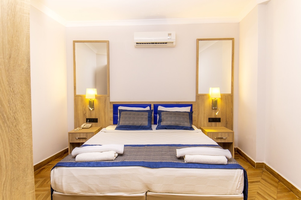 Relax Beach Hotel 14/50