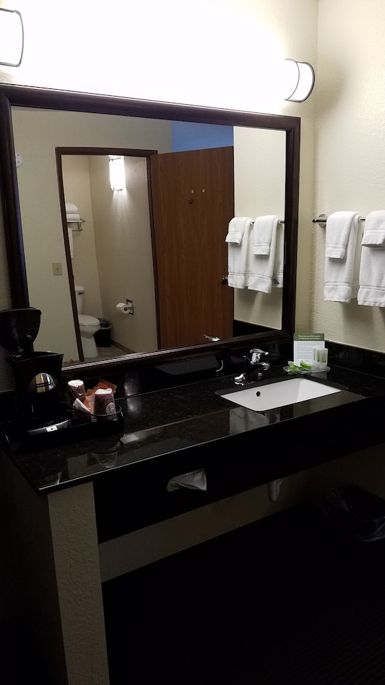 Americinn By Wyndham Rhinelander 15/33