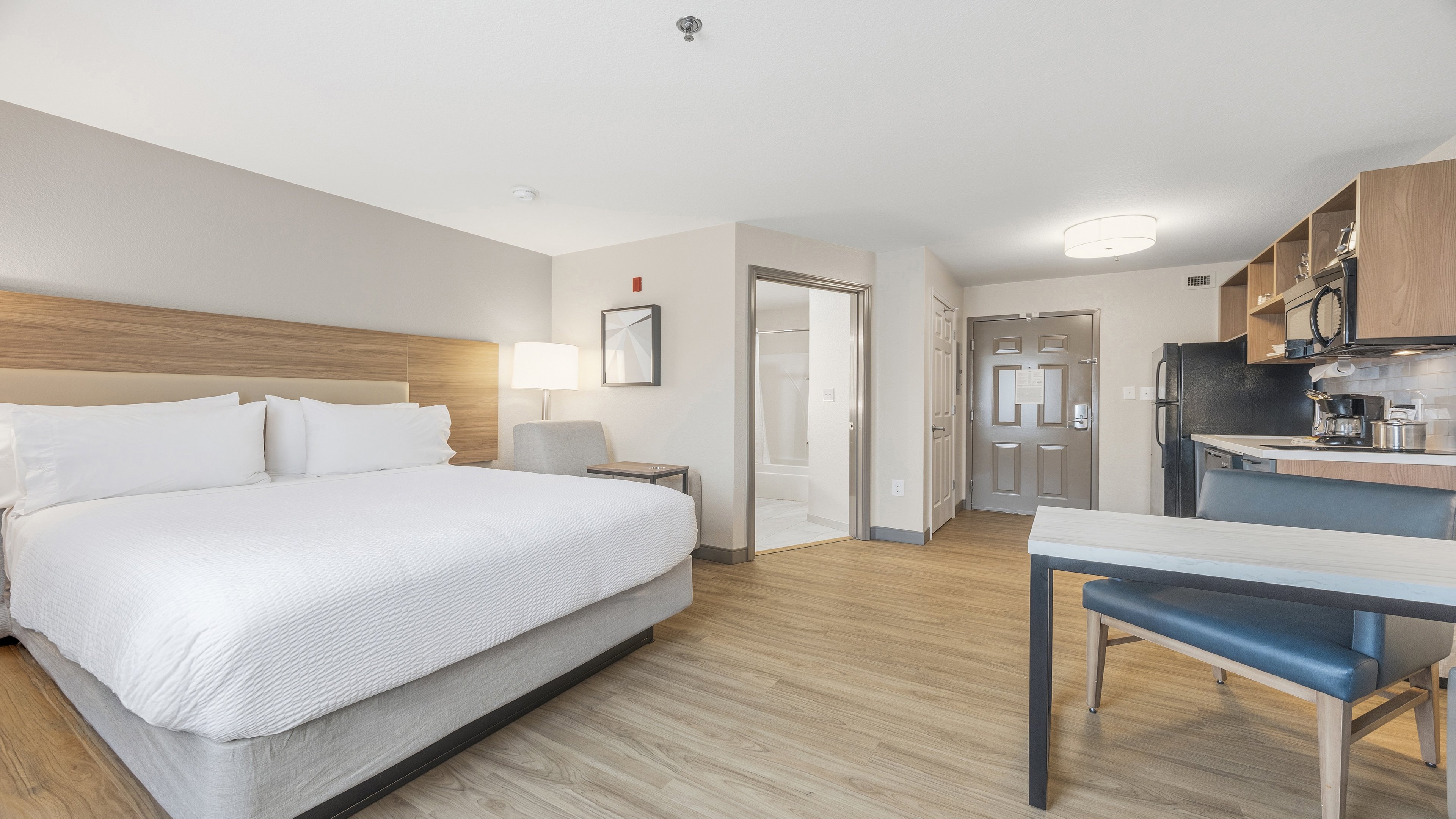 Candlewood Suites Macon 21/70