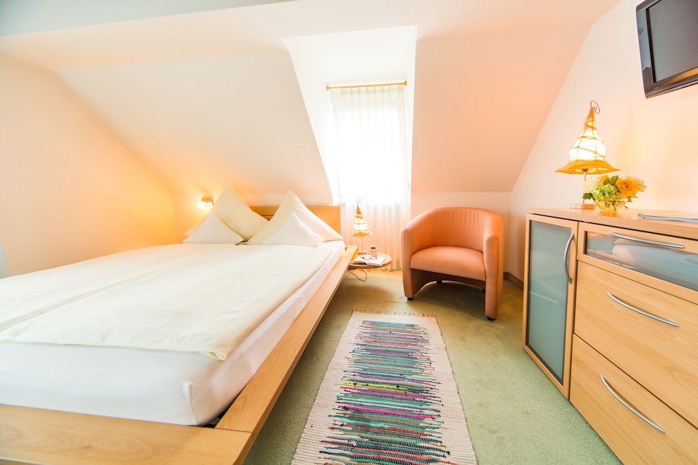 Ambient Hotel Am Europakanal 14/50