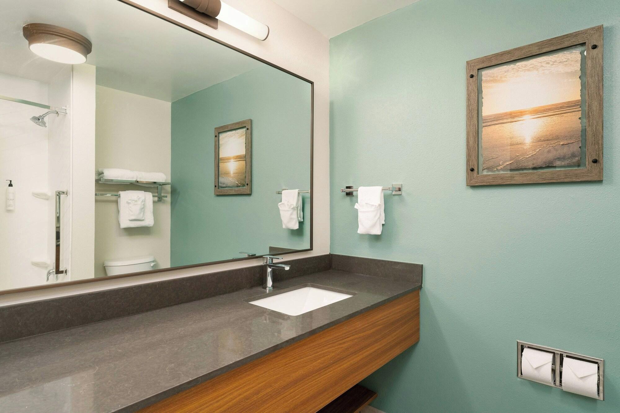 Suite, Multiple Beds, Accessible