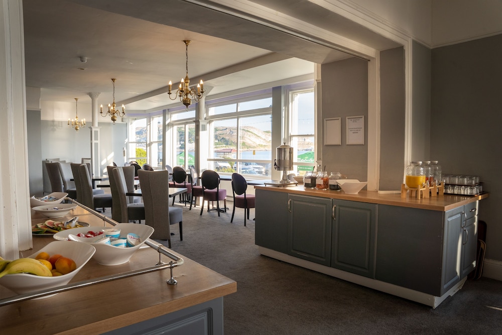 County Hotel 50/68