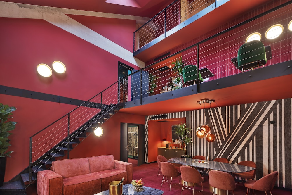 Stories Boutique Hotel 9/72
