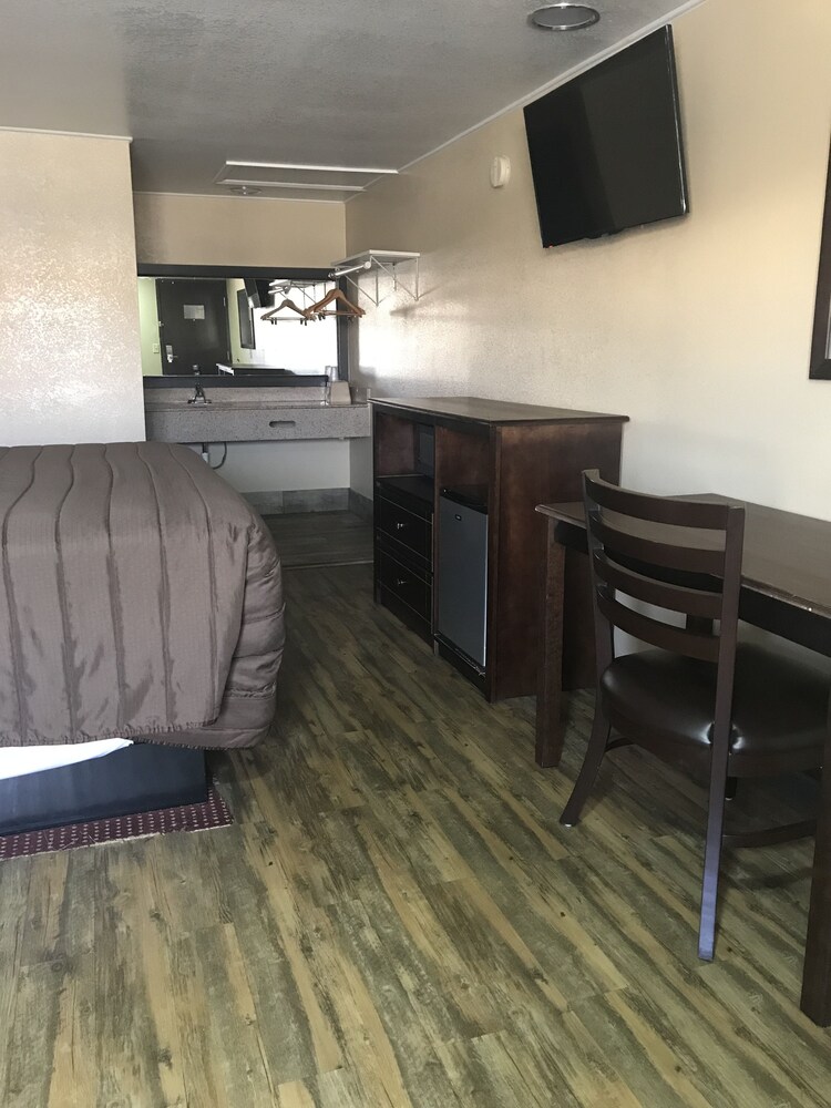 Memphis Inn 8/46
