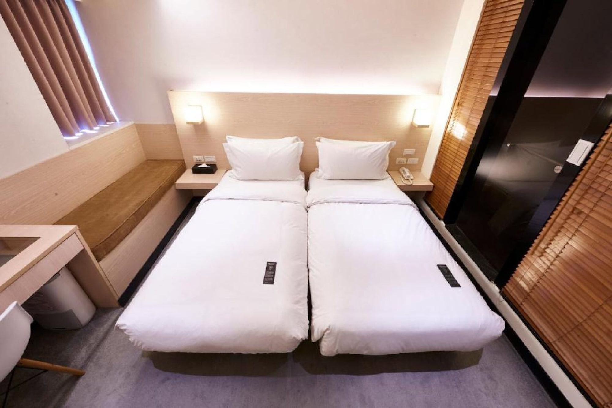 STANDARD, TWIN BEDS