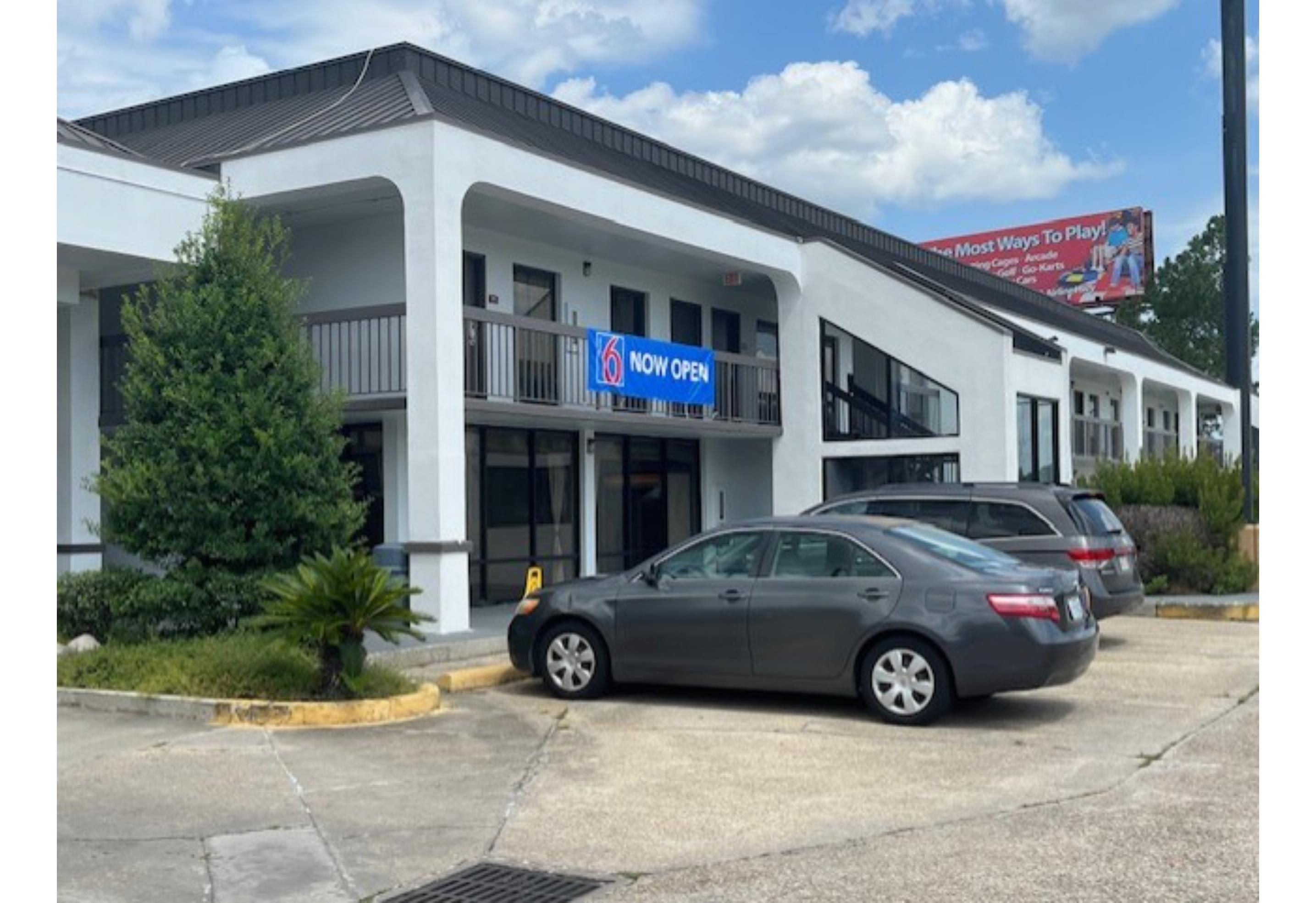 Motel6 Baton Rouge, LA - East - I-12 21/27