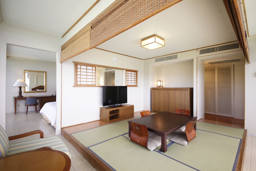 Guam Reef Olive Spa Resort 50/77
