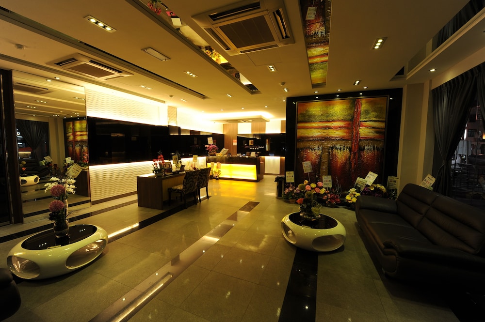 The Imperial Hotel 30/34