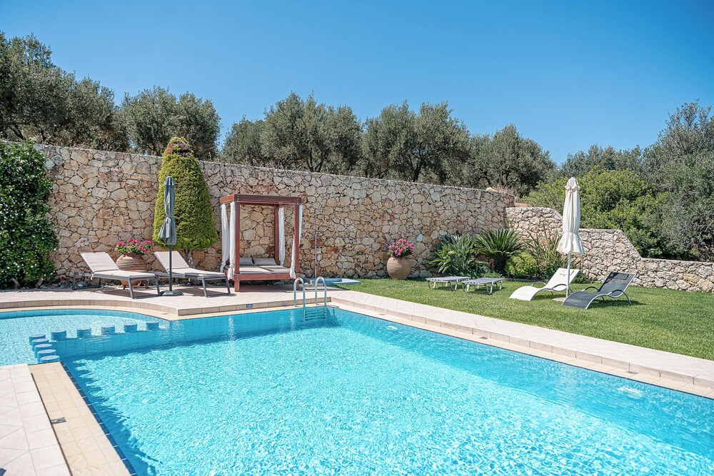 Villa Athinais 31/40