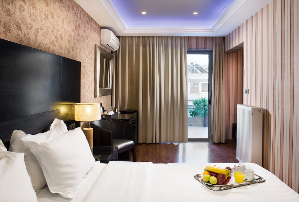 Areos Hotel 25/57