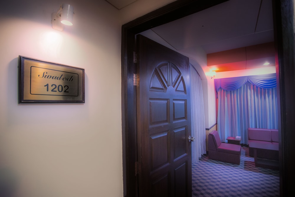 HOTEL 71 46/71