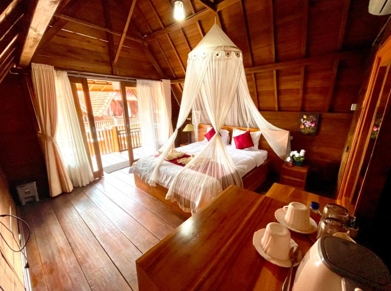 Ayu Laba Beach Villa And Resto 16/29