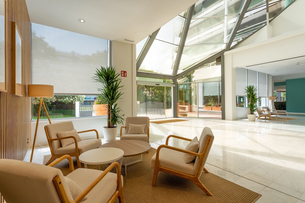 Hotel Piramide Salou 25/50