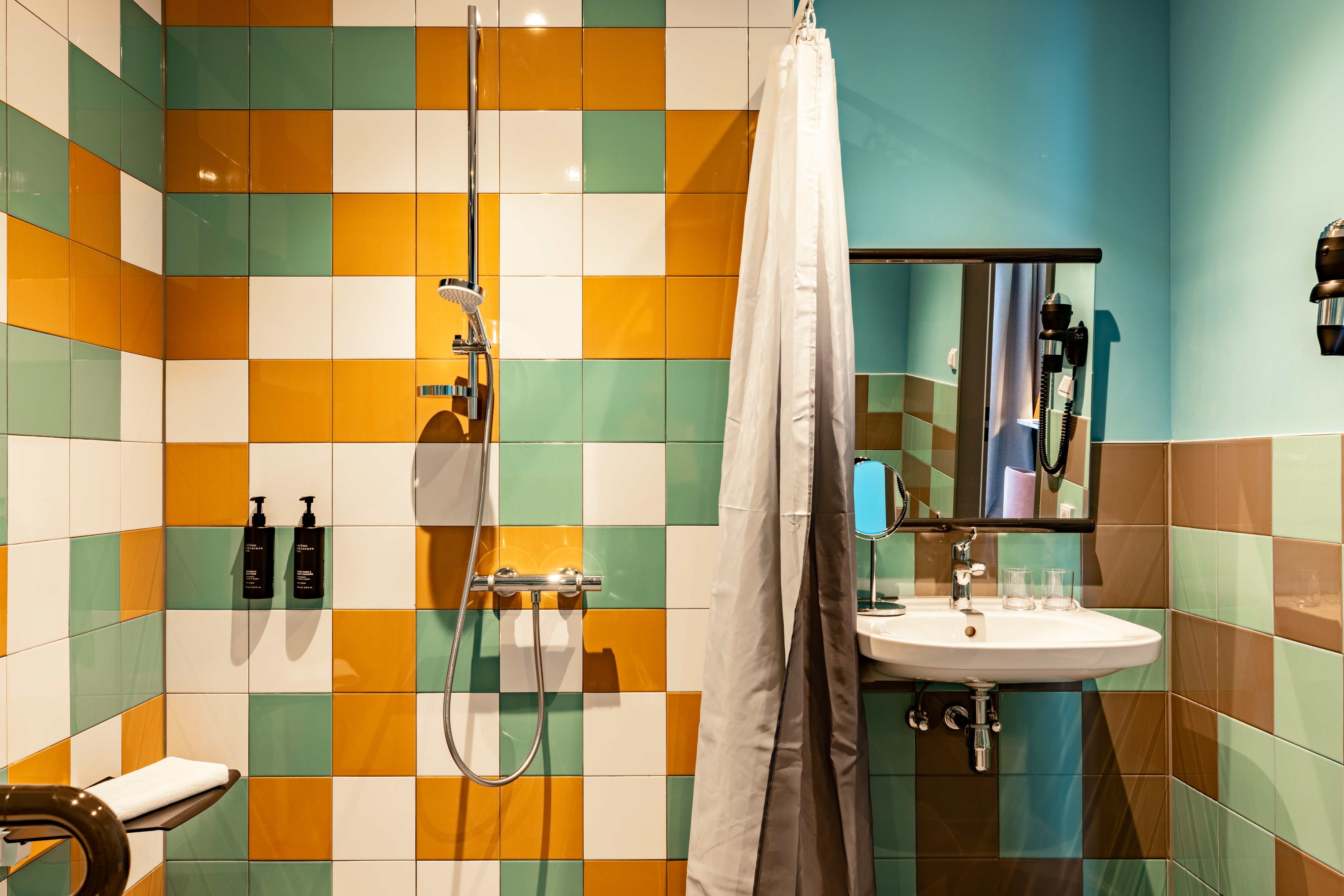 Holiday Inn the niu, Pax Berlin Airport by IHG 38/39