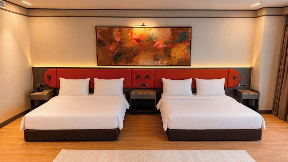 Family, 2 Double Beds, Hilly Hotel 5/10