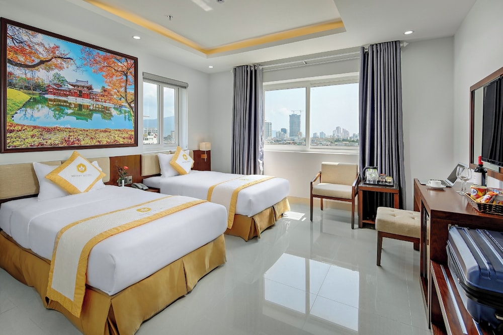 DELUXE, TWIN BEDS
