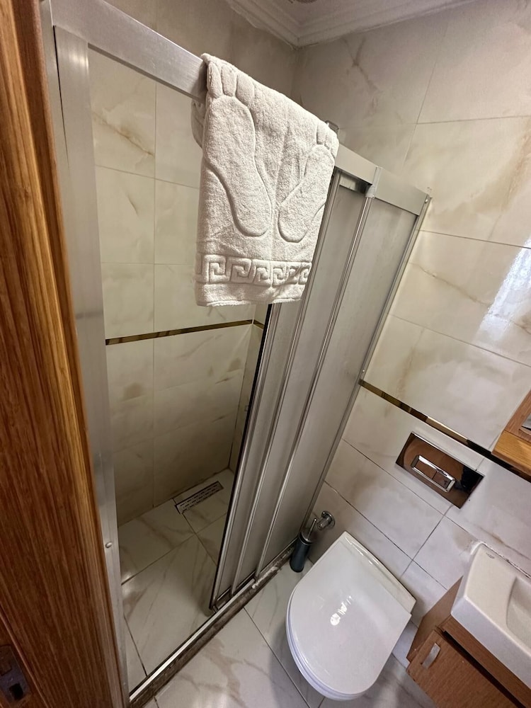 Delbab Hotel 32/33