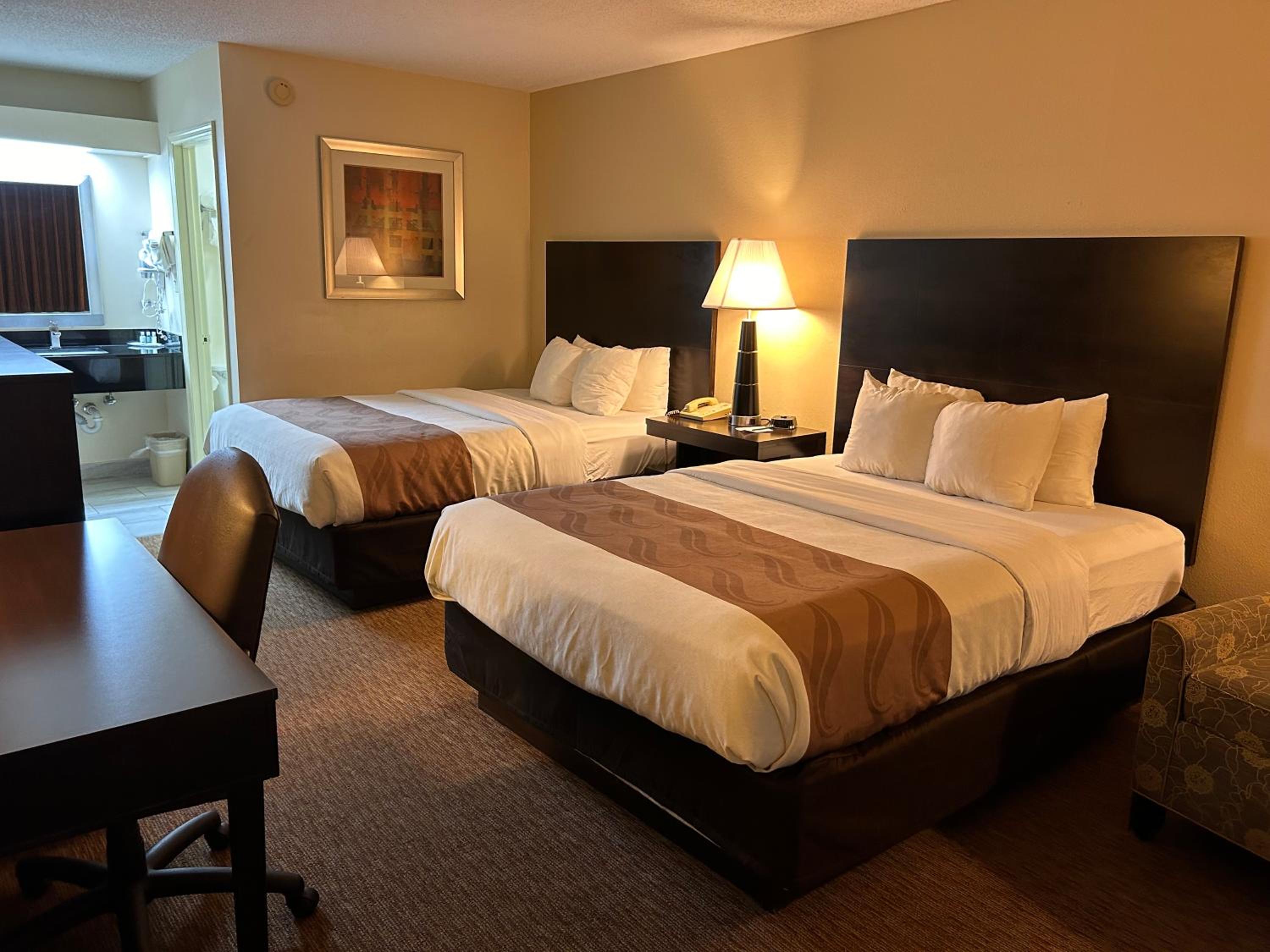 Room, 2 Queen Beds, Smoking