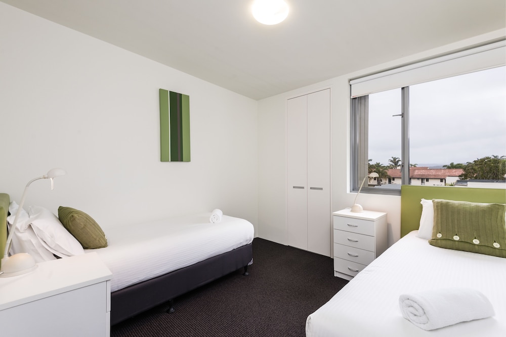 COAST RESORT MERIMBULA 13/43