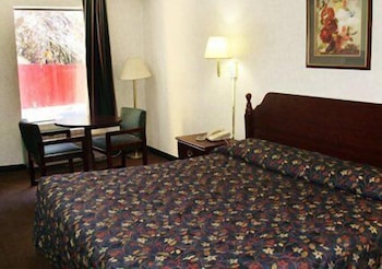 Econo Lodge Decatur - Atlanta East 5/24