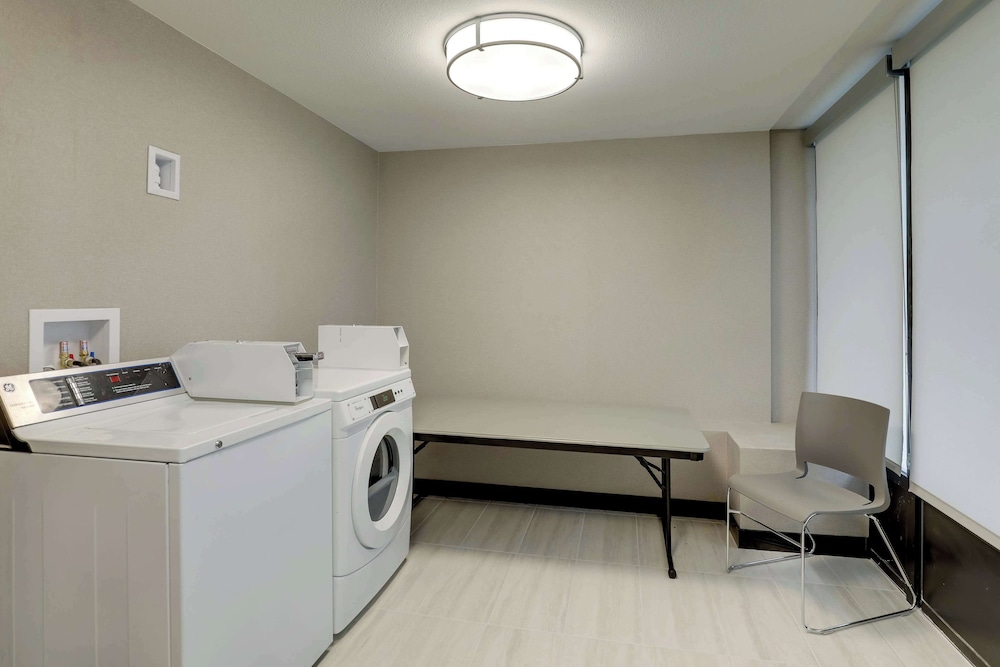 Drury Inn & Suites Cape Girardeau 16/50