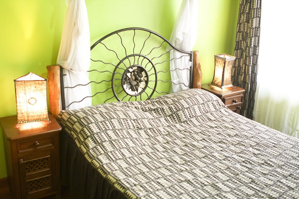 Khweza Bed & Breakfast 19/43