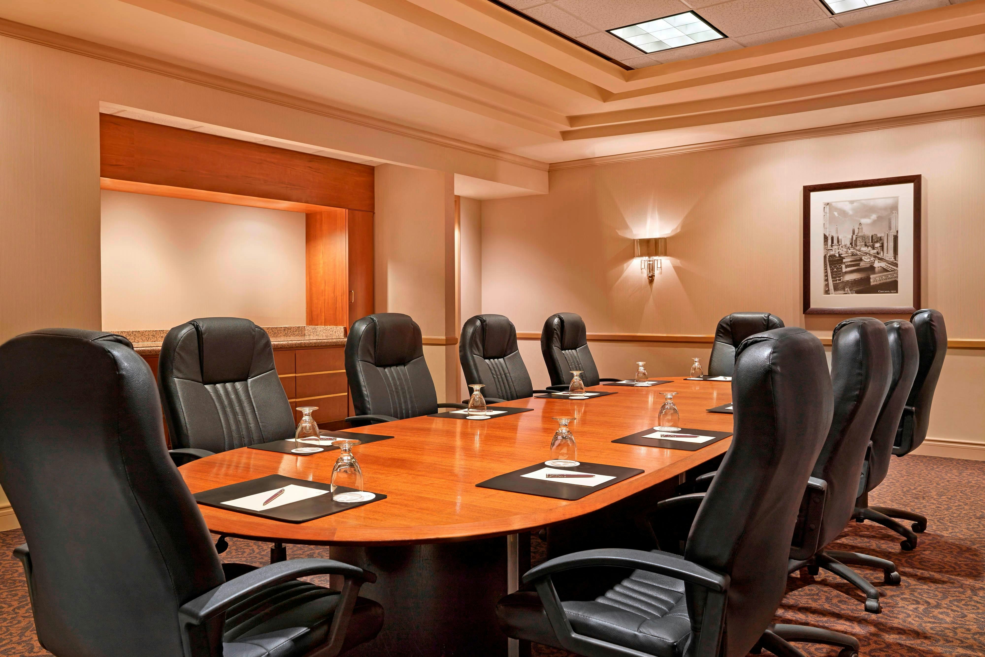 Sheraton Suites Chicago Elk Grove 6/10