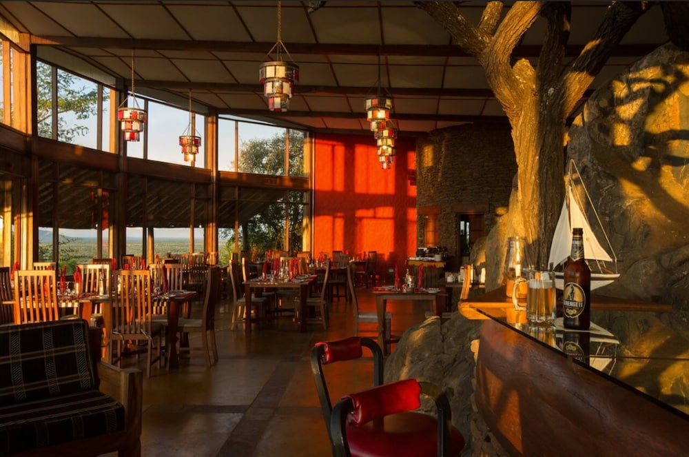 Serengeti Simba Lodge 19/30