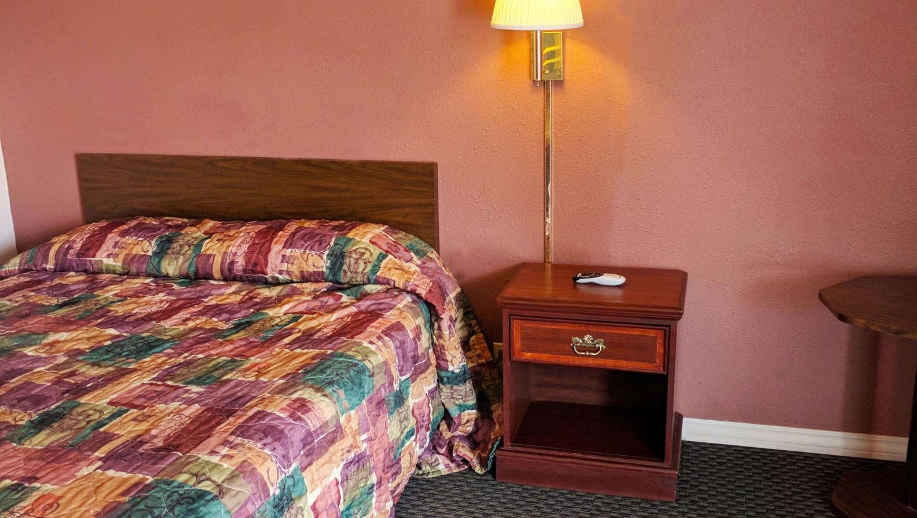 BLACK ANGUS MOTEL POTEAU 22/26