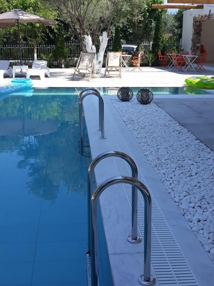 Agorastos Boutique Hotel 30/50