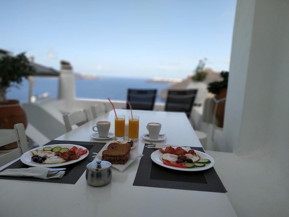 Trieris Villas And Suites 34/50