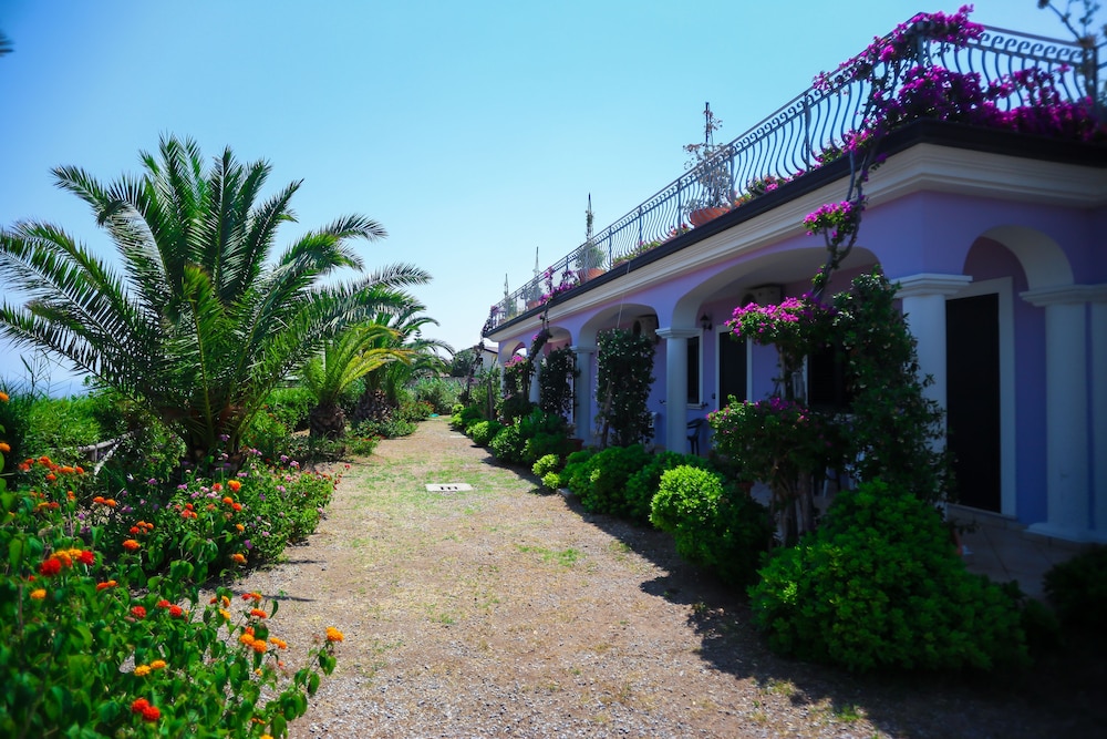 Villaggio Hotel Lido San Giuseppe 37/38