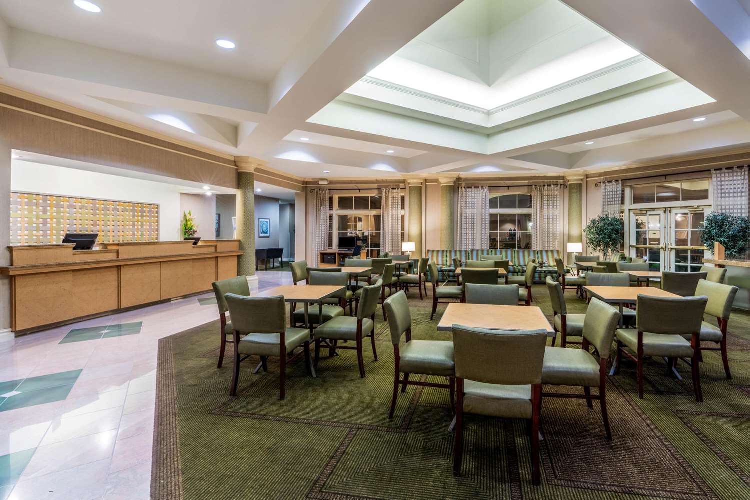 La Quinta Inn & Suites by Wyndham Phoenix West Peoria 16/24