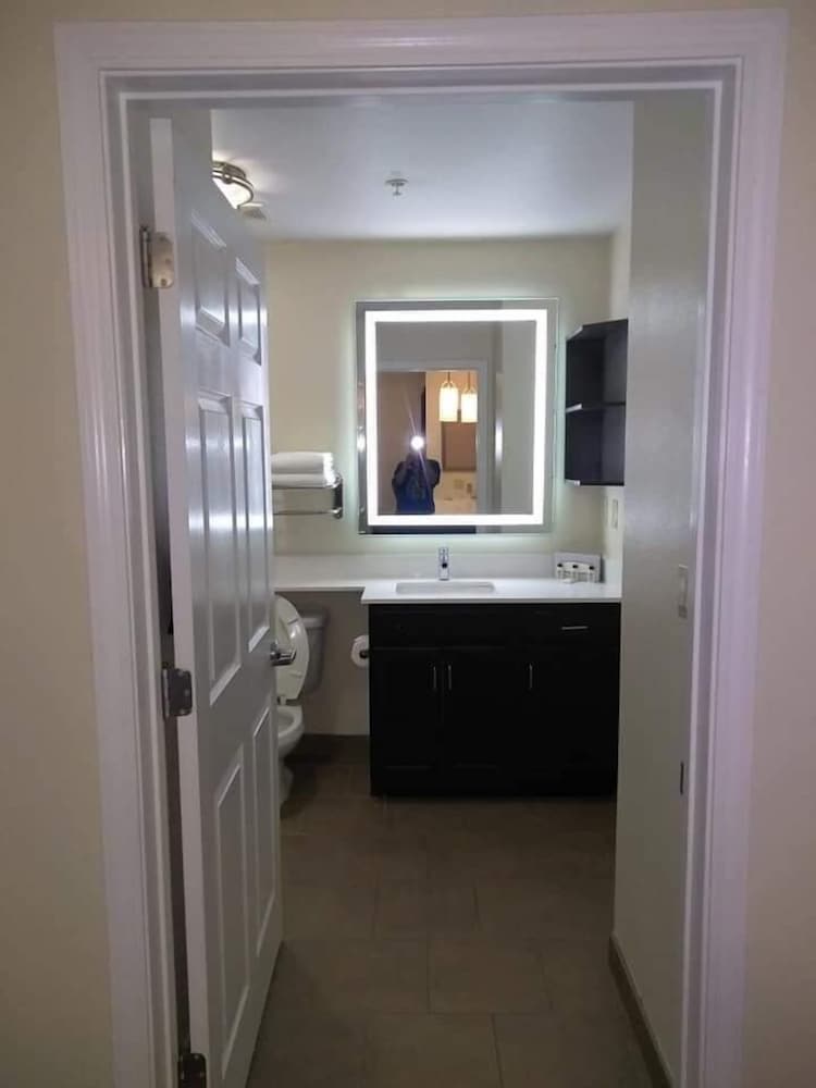 Candlewood Suites Houston Medical Center 6/72
