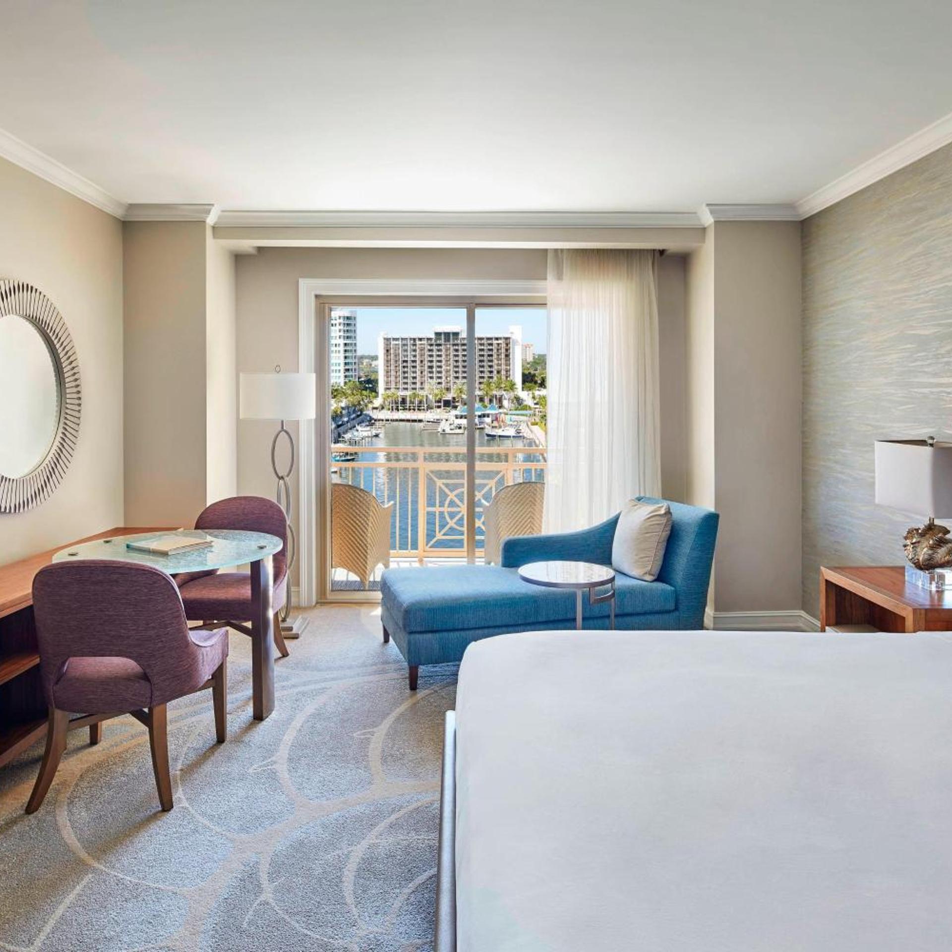 Room, King Bed, Marina View, Balcony, Bathtub, Accessible