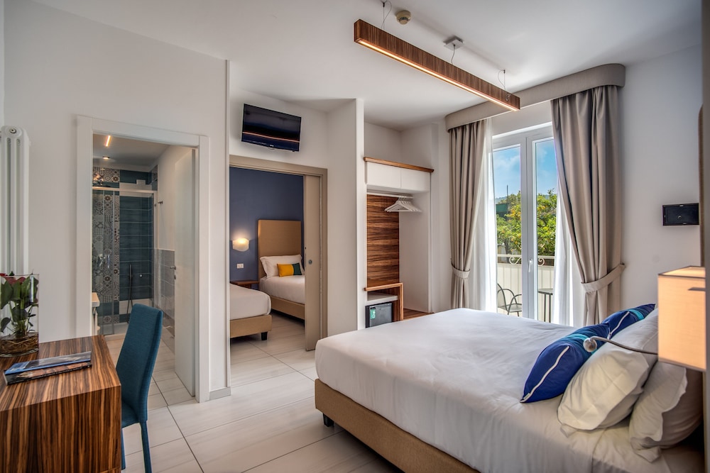 Hotel Florida Sorrento 28/80